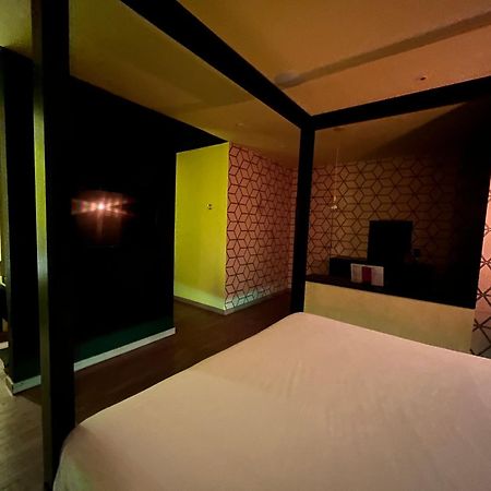 Tout Motel (Adults Only) カンピーナス エクステリア 写真