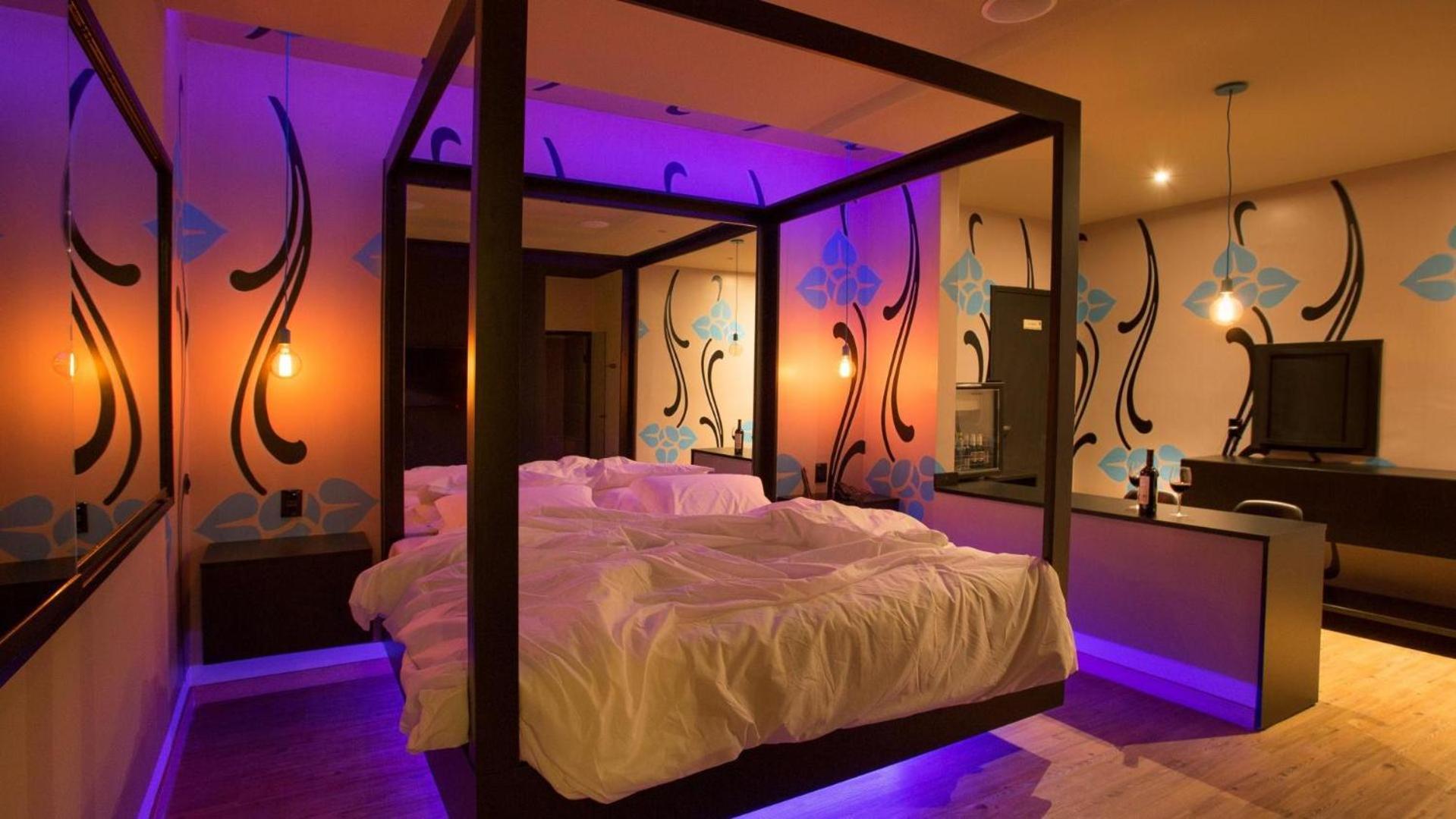 Tout Motel (Adults Only) カンピーナス エクステリア 写真