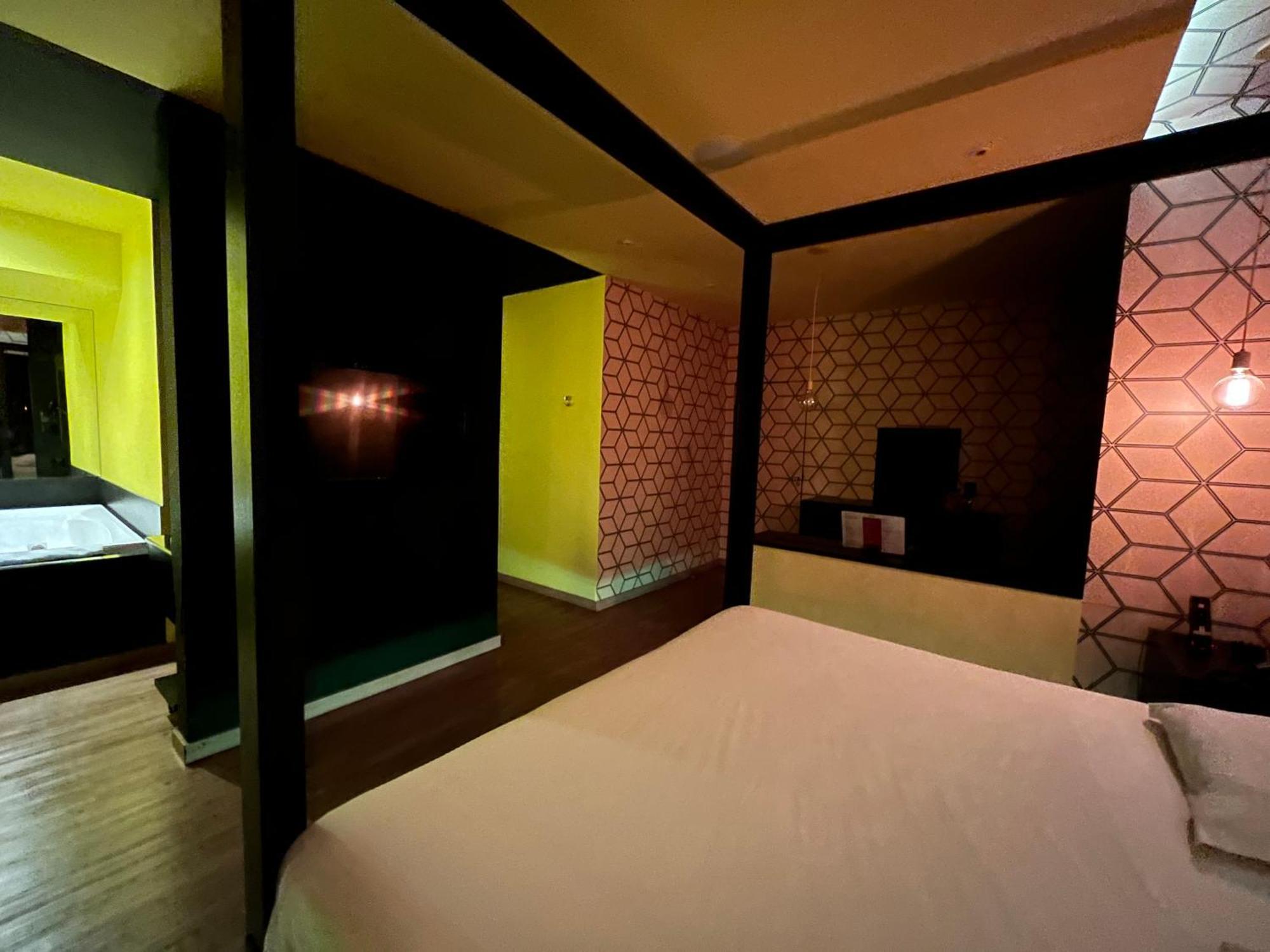 Tout Motel (Adults Only) カンピーナス エクステリア 写真